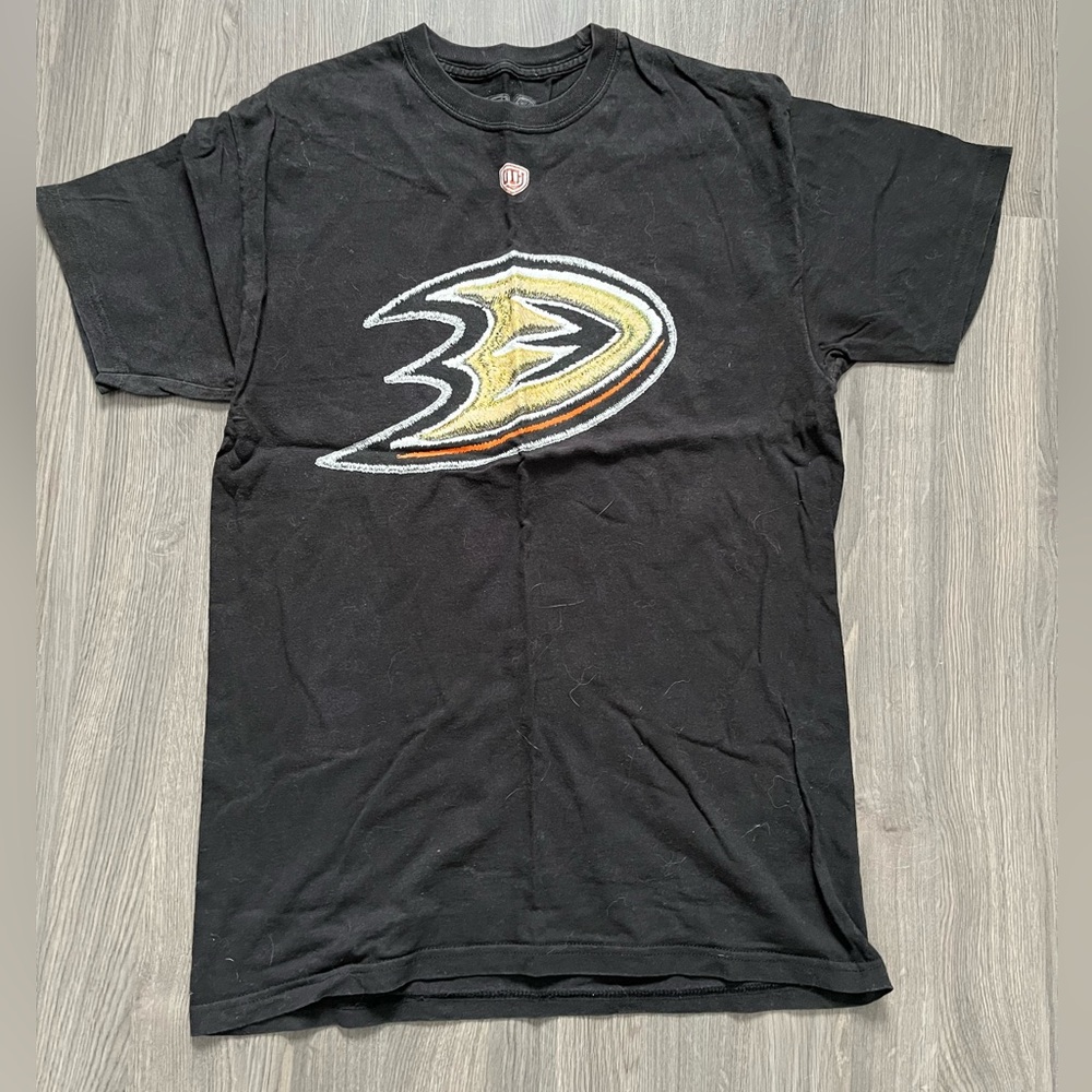 Men’s Anaheim Ducks tee
